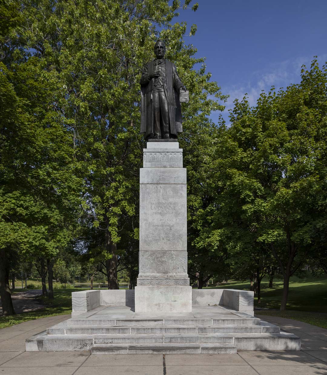 Monument à sir Louis-Hippolyte La Fontaine, Henri Hébert