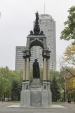 Monument à sir John A. Macdonald, George Edward Wade